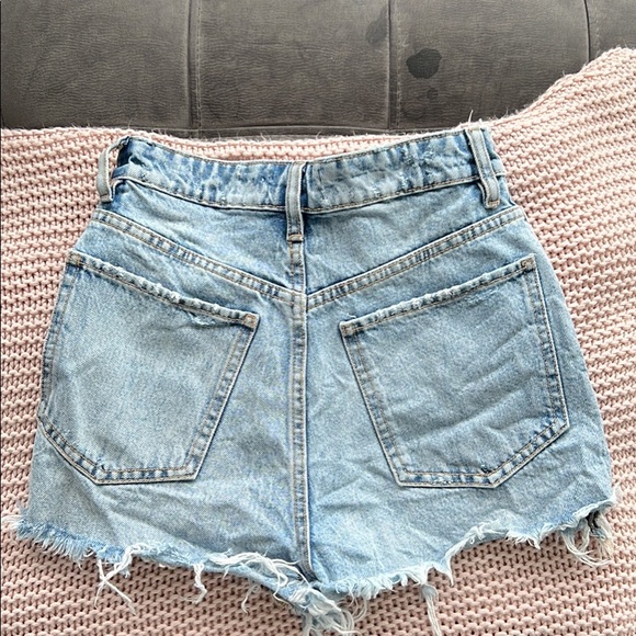 Zara high waisted womens jean shorts - Picture 2 of 2